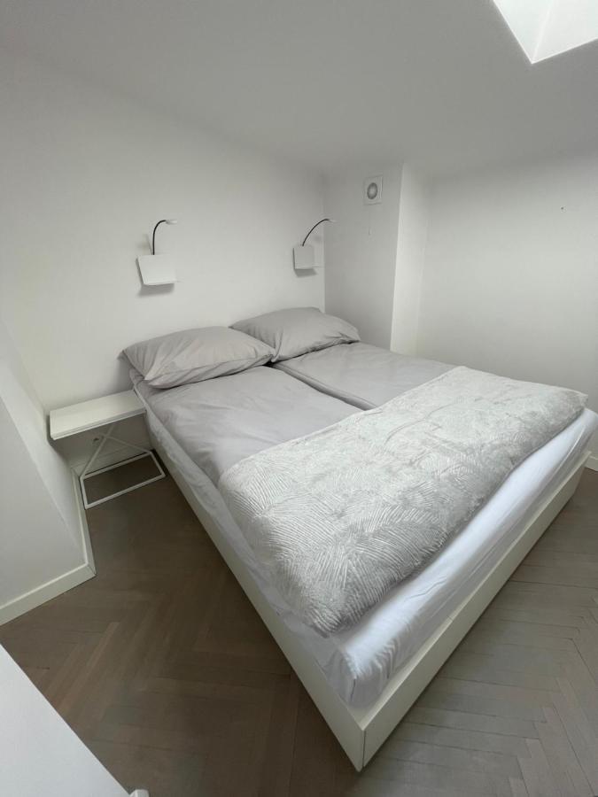 Sasiad Syrenki - Old Town Apartment Varşovia Exterior foto